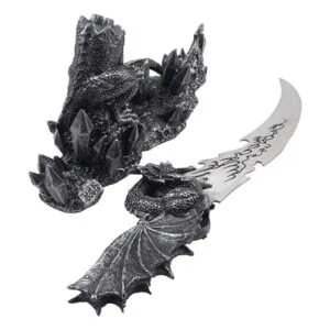 Cuchillo mítico de dragón guardián en estatua de soporte_4