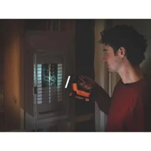 BLACKDECKER BDCF20 linterna de 20 vatios_2