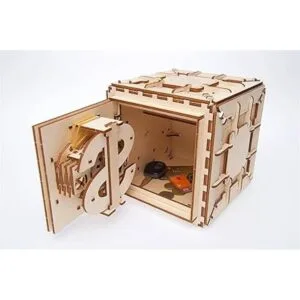 Safe de Ugears es un rompecabezas de madera mecánico 3D_3