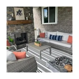 Alfombra a rayas blancas y negras para interiores y_3