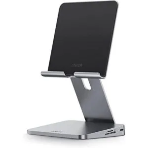 Anker 551 Hub USB C 8 en 1 con soporte plegable para_1
