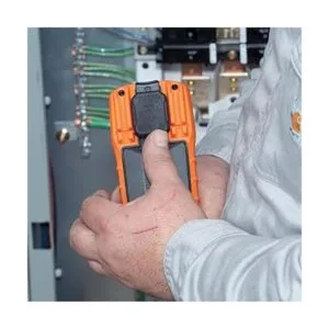 Multímetro digital TRMS de rango automático baja_4