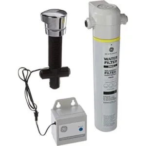 GE Sistema de filtro de agua debajo del fregadero de una_1