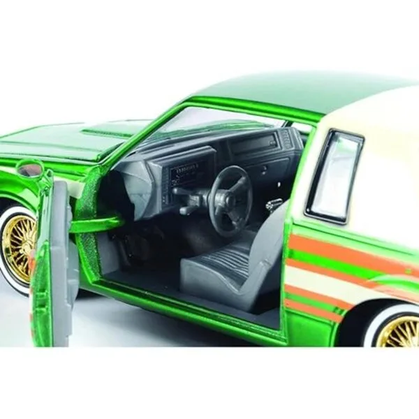 Motormax 79023 Regal 3.8 SFI Turbo Green Metálico y Crema_4
