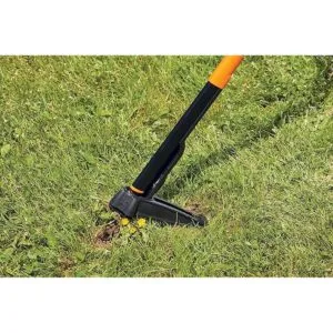 Escardillo de pie Fiskars de lujo 4 garras_4