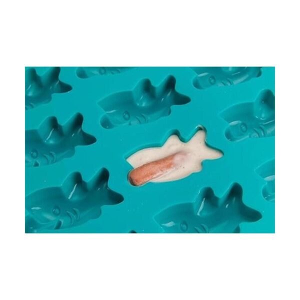 The Original Sharkbites Snack Pigs in a cover con un_5