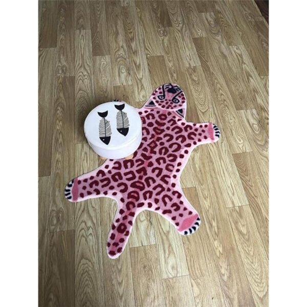 Alfombra de piel de vacuno con estampado de leopardo