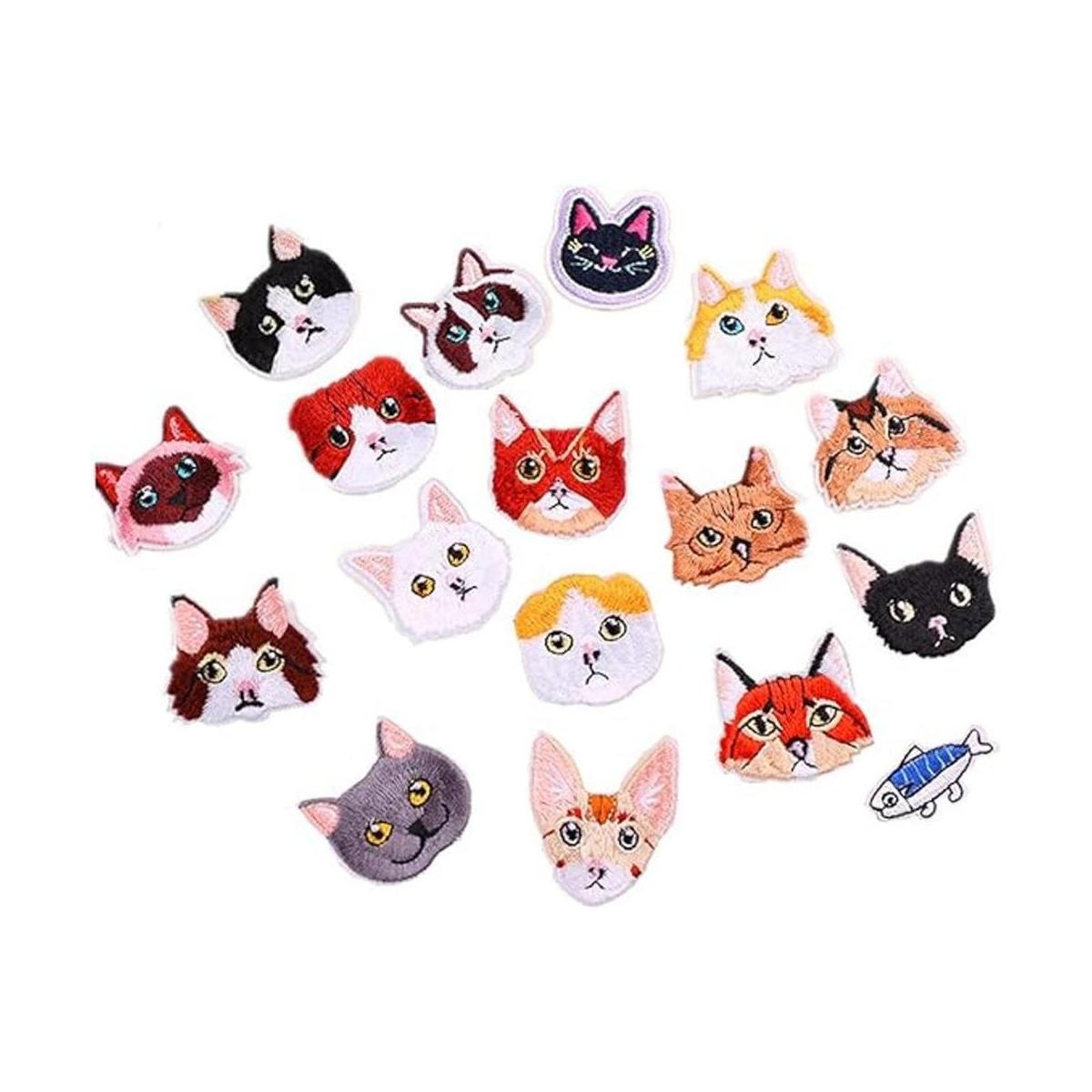 17 piezas surtidas de lindos gatitos y deliciosos peces