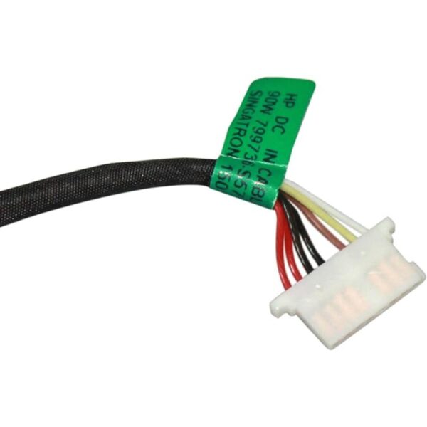 Zahara DC en conector de alimentación con puerto de_4