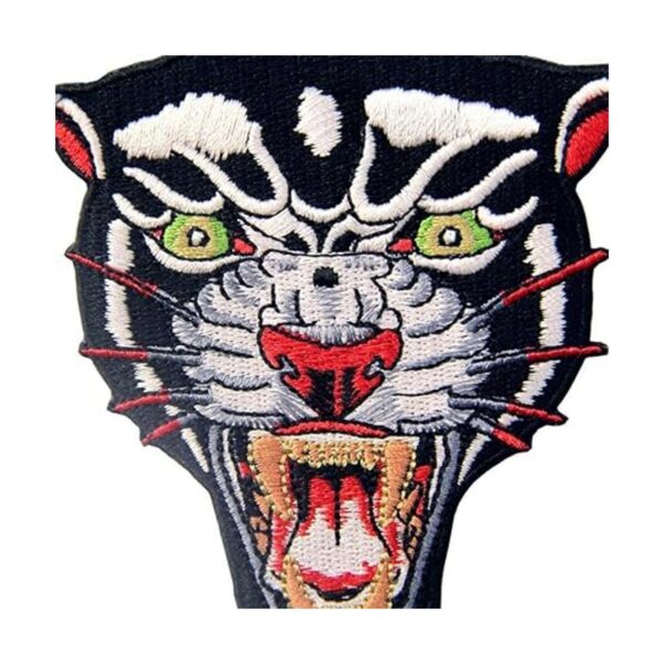 Parche bordado de The Roaring Panther para coser o planchar_2
