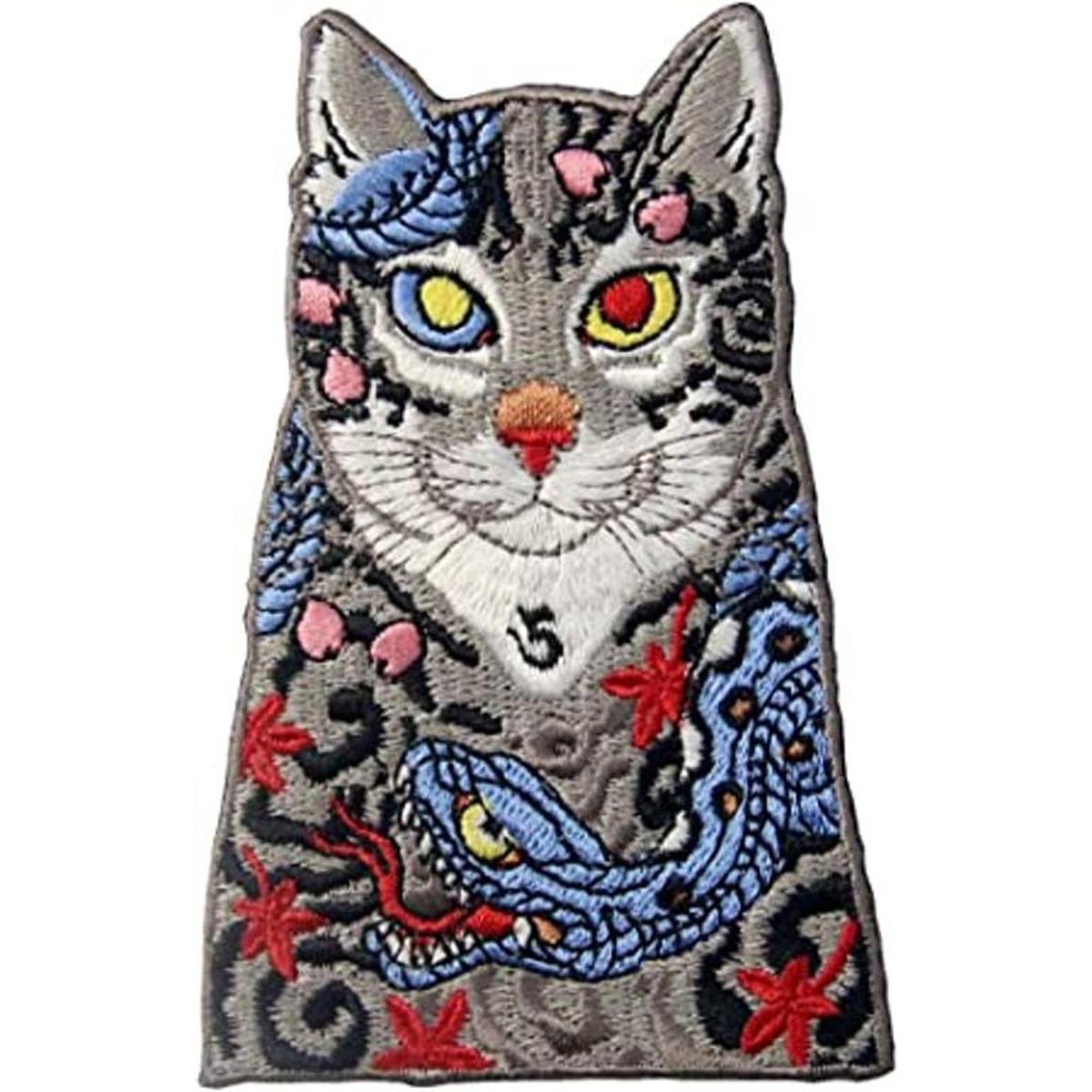 Gatos con y hojas de serpiente tatuaje parche bordado