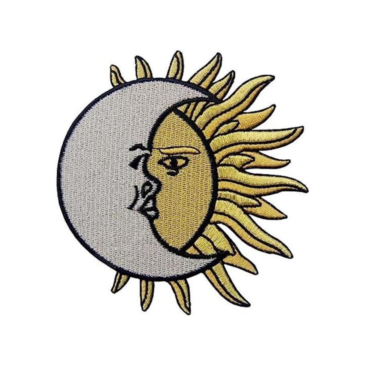 Media Luna Luna sobre la parche insignia Hierro Sobre