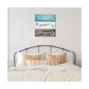 3 carteles de madera de madera con texto en inglés