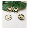 Pendientes de macramé en blanco con diseño de Mickey