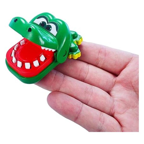 Worlds Smallest Crocodile Dentist_5