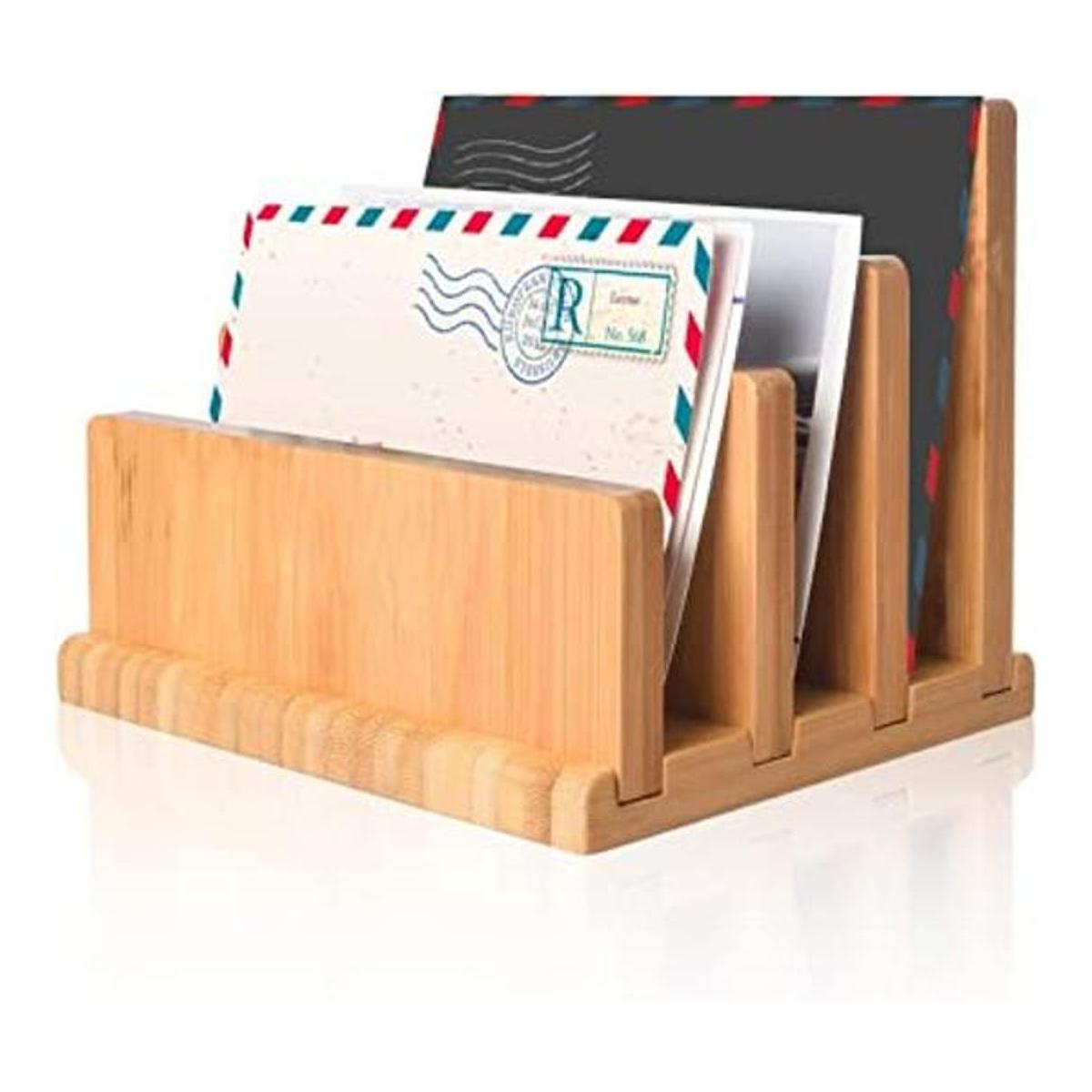 Wishacc Organizador de correo de bambú con pies de goma