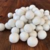 Bolas de fieltro blanco natural de 1 pulgada 1.0 in