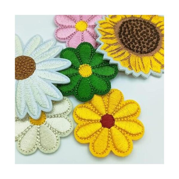 17 parches bordados de girasol para planchar y coser