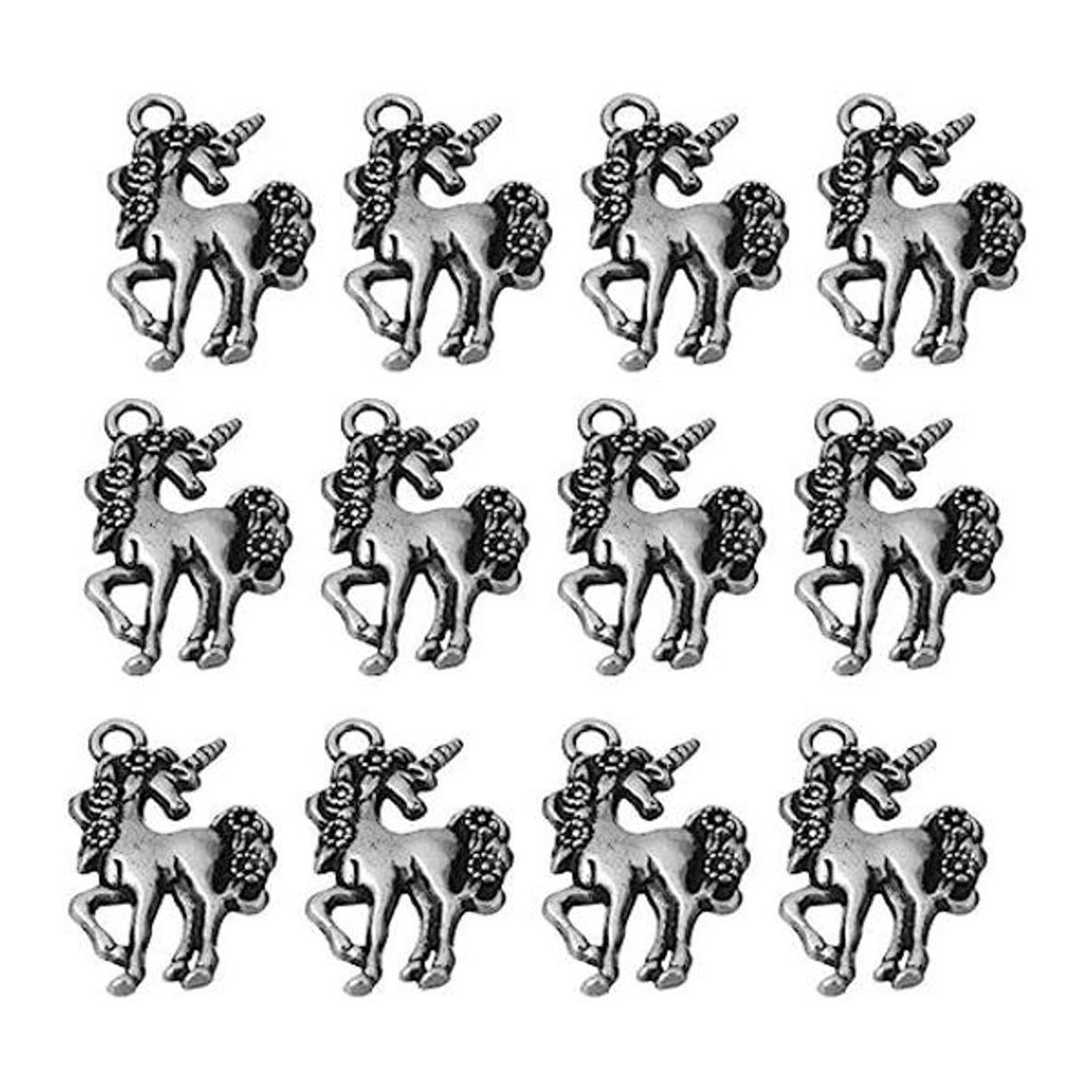 50 colgantes de unicornio chapados en plata envejecida