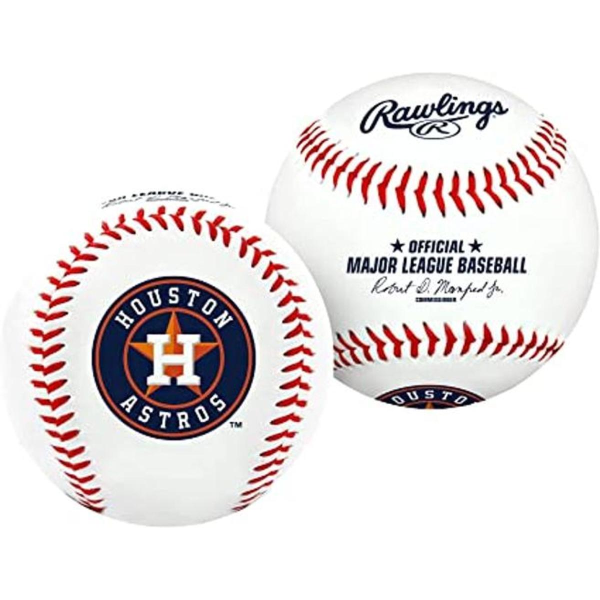 Pelota de baseball con logos de equipos de la MLB