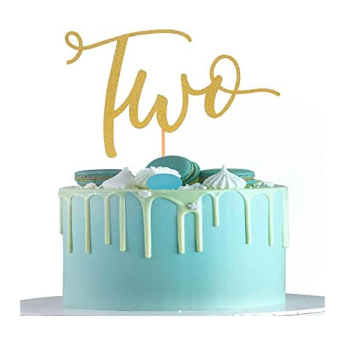 Decoración de dos pasteles con purpurina dorada un solo