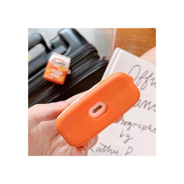 Suublg Funda de carga de silicona para Airpods con diseño_4
