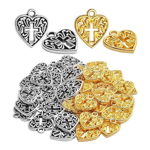 50pcs 0.630 in aleación corazón cruz encantos hueco