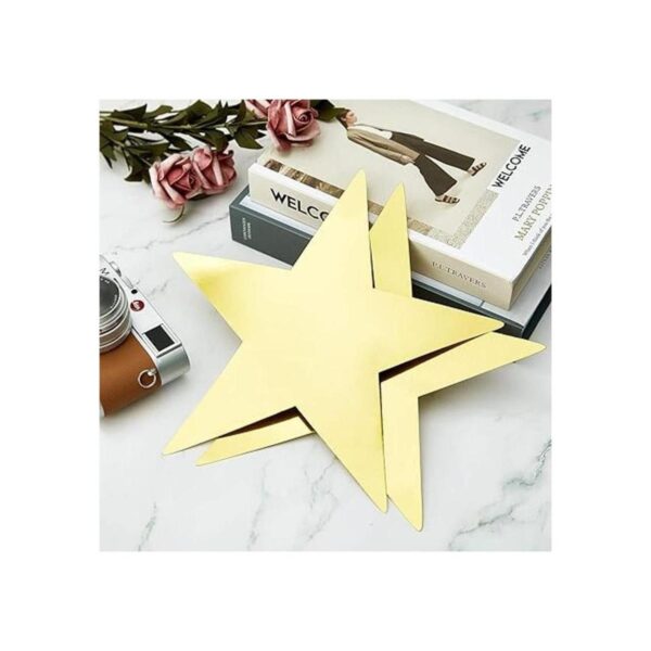 Decoración de estrellas doradas con recortes de estrella_4