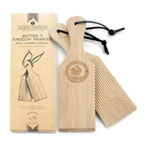 Tablas de ñoquis y paletas de mantequilla de madera para_1