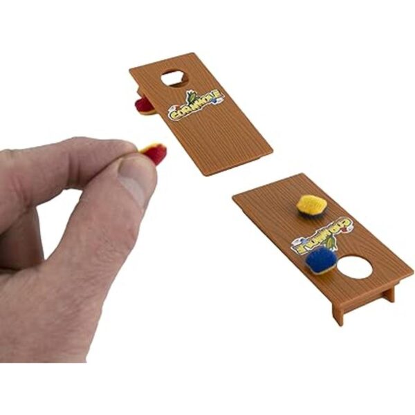Worlds Smallest Connect 4 Juego de 3 juegos en miniatura_5