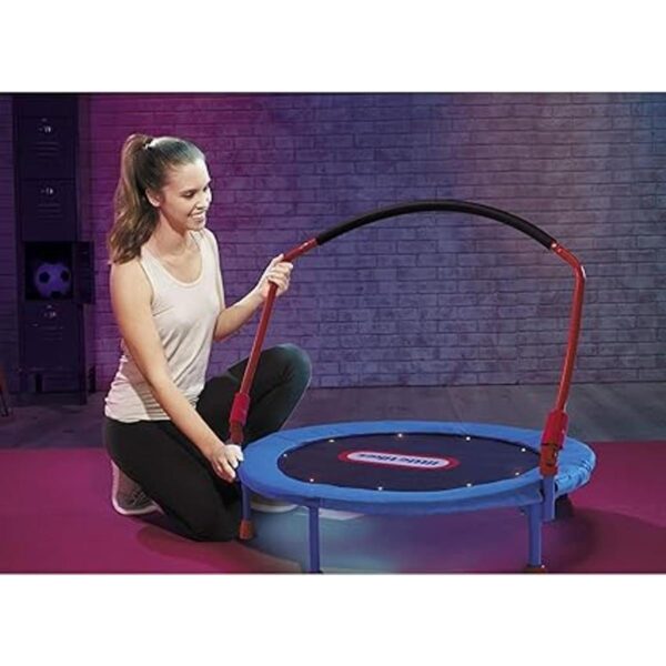 Little Tikes Trampolín iluminado de 3 pies con asa_4