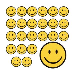 24 parches de cara sonriente para planchar en color