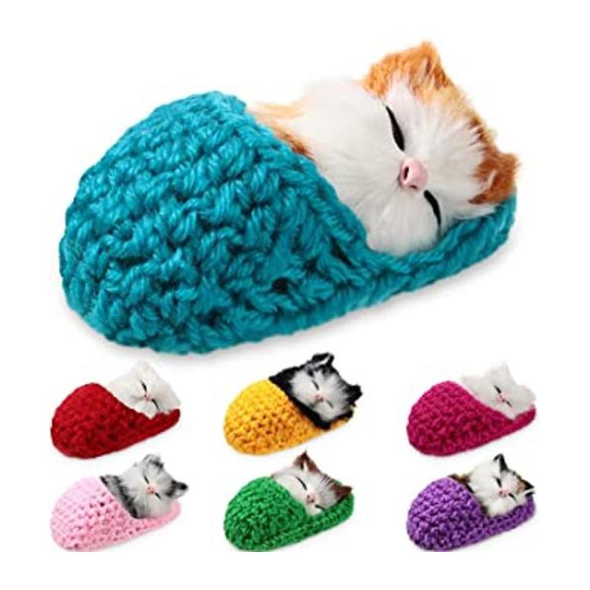 7 piezas de gatos durmiendo en pantuflas con ojos