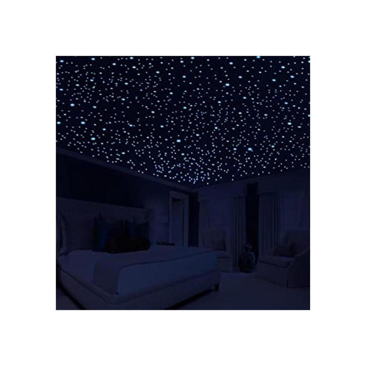 808 piezas de estrellas que brillan en la oscuridad para