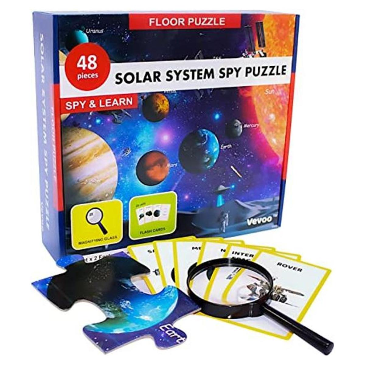 Rompecabezas espía de sistema solar con tarjetas y lupa 2
