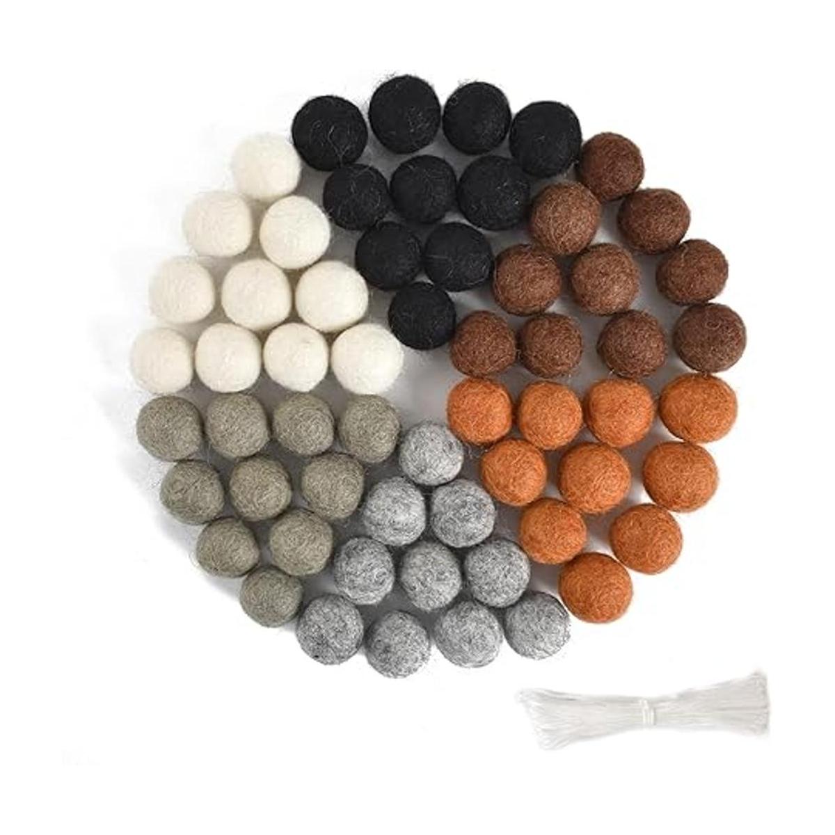 VIOCIWUO 60 bolas de fieltro de lana natural con pompones