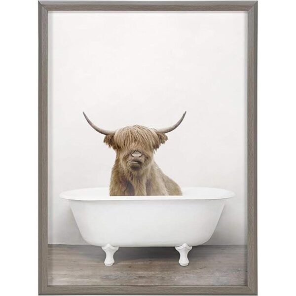 Kate and Laurel Blake Highland Cow in Tub Arte de pared_5