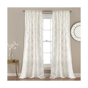 Exuberante decoración con volantes de diamante y panel de_1