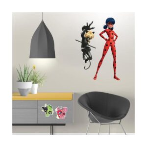 Miraculous Tales of Ladybug Cat Noir RoomScapes_1