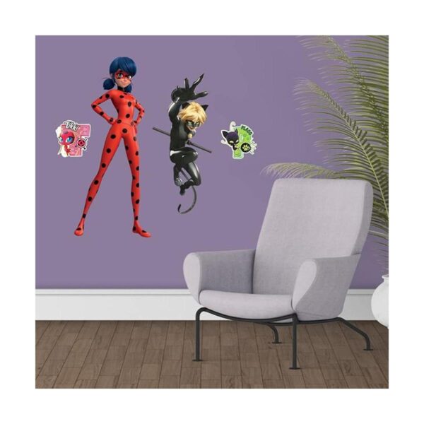 Miraculous Tales of Ladybug Cat Noir RoomScapes_2