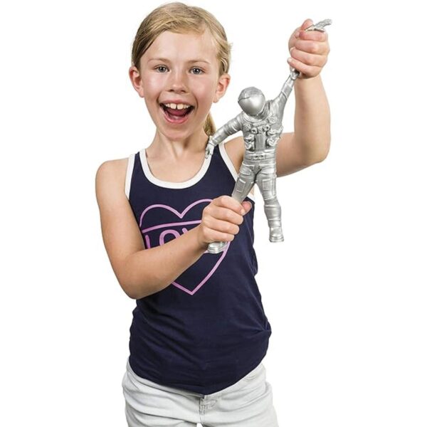 Toysmith Epic Stretch Astronaut se estira hasta 24_1