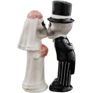 Love Never Dies Esqueleto de novia y novio besando salero_1