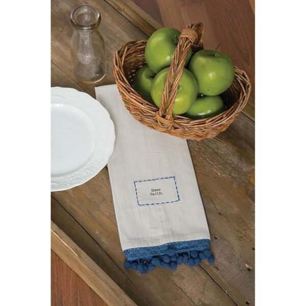 Heritage Lace clásico Pom Pom tener Fe toalla de té_2
