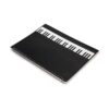 Cuaderno con hojas en blanco para música composición_6