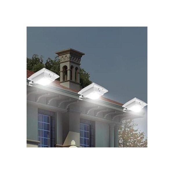 Luces de canalón accionadas por energía solar al aire