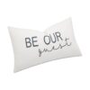 DecorHouzz funda para almohada Be Our Guest bordada_2