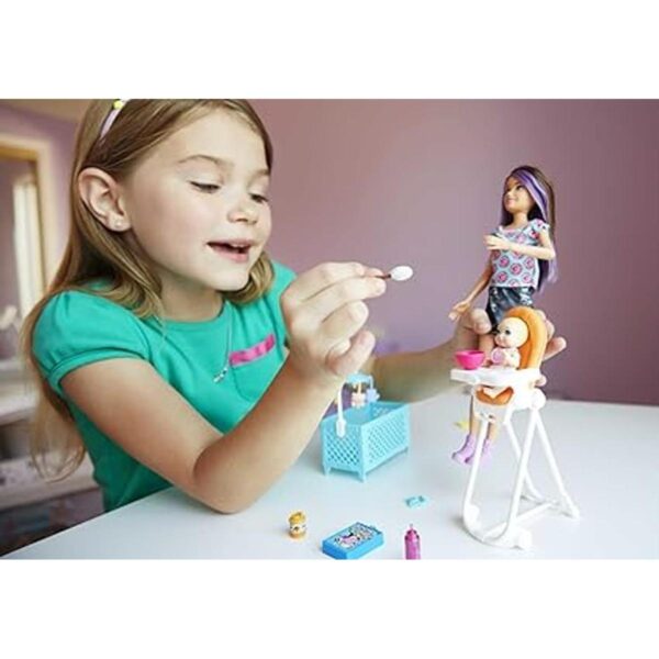 Barbie Juguetes juego de silla alta y cuna con muñeca_2