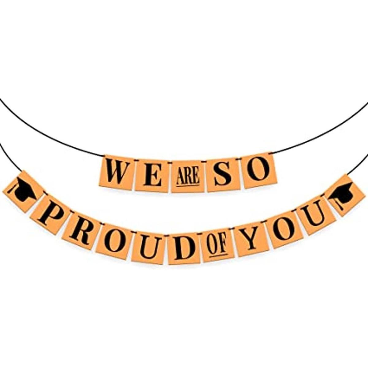 Banner de graduación We Are So Proud Of You no DIY 12