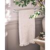 Moen YB0218CH Doux Toallero 18.0 in color cromado_2