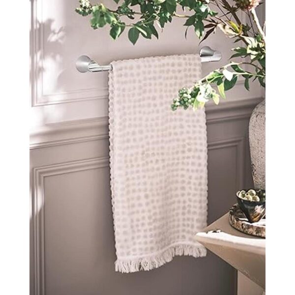 Moen YB0218CH Doux Toallero 18.0 in color cromado_2